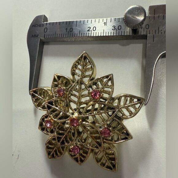 Vintage Gold Leaf Flower Brooch with Pink Crystals - Picture 6 of 17